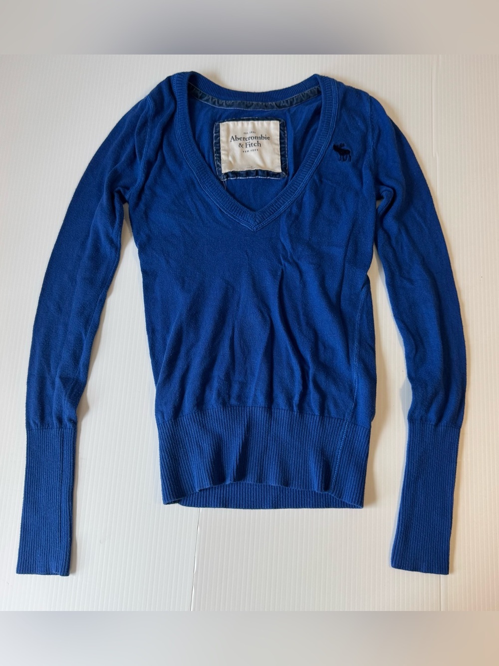 Abercrombie & Fitch Blue V Neck Sweater Long Sleeve Preppy Y2K Knit Top Small